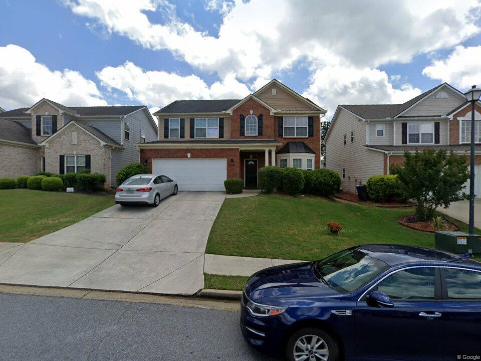 Overview Circle Home with Great Location